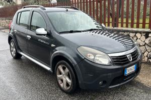 Dacia Sandero 1.6 gpl Stepway testata da rifare