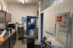 Bar con laboratorio pasticceria