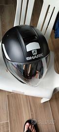 Casco jet Shark
