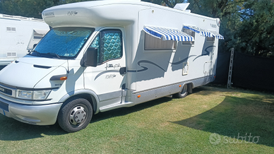 Camper semintegrale mobilvetta Icaro p5