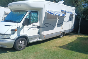 Camper semintegrale mobilvetta Icaro p5