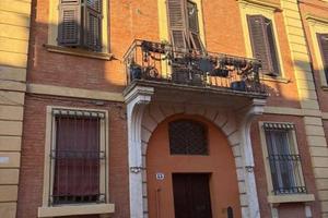 Attico / Mansarda di 60 m² con 3 locali a Ferrara