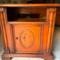 Mobile Portatelevisore in vero legno