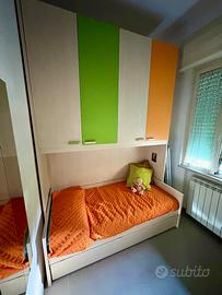 Armadio a ponte con lettino