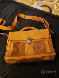 PIQUADRO PELLE MIELE SUPER ACCESSORIATA