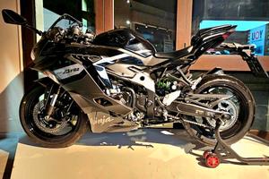 Kawasaki Ninja ZX - 4 RR 2026 PRONTA CONSEGNA