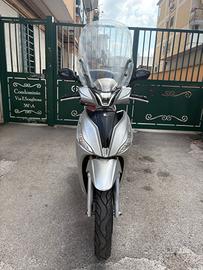 Kymco People 150i S