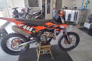 KTM 250 4T SXF 2025 