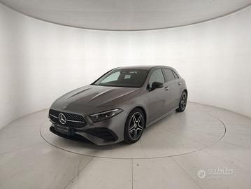 Mercedes-Benz Classe A A 180 d AMG Line Premi...