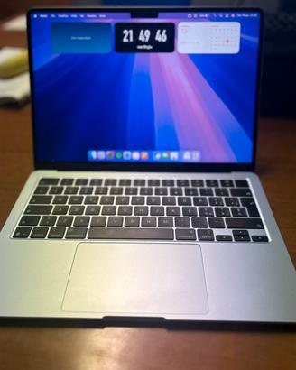MacBook Air 13”” M4 2025