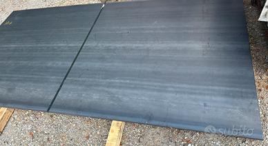 Foglio lamiera pozzotto tombino pavimento tavolo