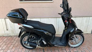 Scooter SH150