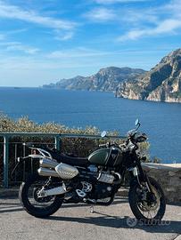 Triumph Scrambler 1200 XC + accessori e giacca