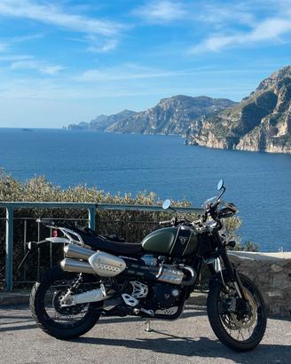Triumph Scrambler 1200 XC + accessori e giacca