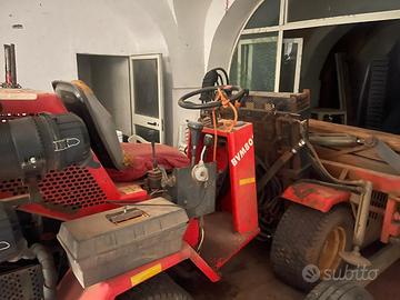 F802 raccoglitrice / Motospazzatrice