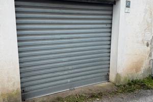 Box posto auto deposito 20 m2