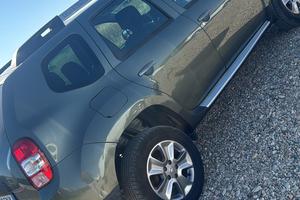 Dacia  Duster  laureate 4x2