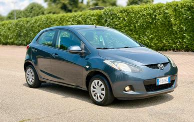 MAZDA 2 1.3 BENZINA 5 PORTE PER NEOPATENTATI