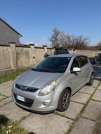 Hyundai i20 2011 Benzina (Neopatentati)