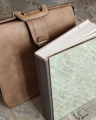 Album portafoto con valigetta in pelle