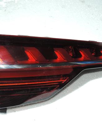 AUDI A4 B9 8W RESTYLING FANALE LED STOP INTERNO BA