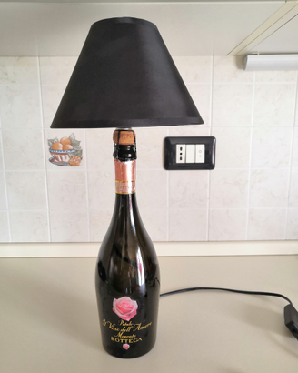 Lampada con bottiglia Bottega Vino Petalo, Moscato