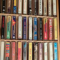Musicassette varie, vendibili anche singolarmente