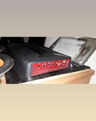 Amplificatore e subwoofer