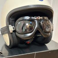 Casco AGV E2205 top con occhiali Lambretta