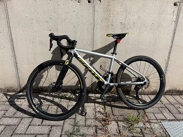 Bici Scott 24 seminuova