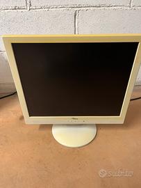 Monitor 15”