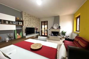 4 LOCALI A MONTECASTRILLI