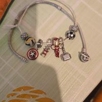 Bracciale Avengers e Charm Pandora