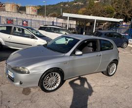 Alfa Romeo 147 1.6 16V TS 3 porte Distinctive