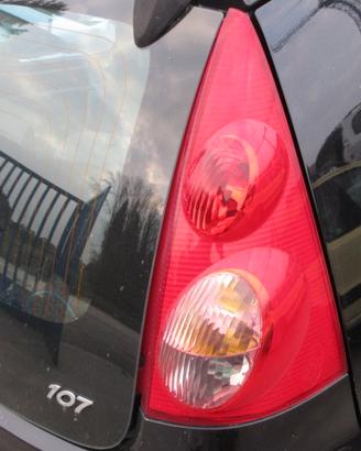 Fanale posteriore destro PEUGEOT 107 del 2006