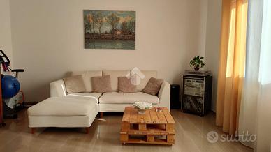 PORZIONE DI TRIFAMILIARE A PESCARA