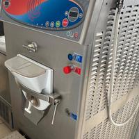 Trittico bravo e vetrine gelato