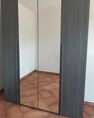 armadio, comò e due comodini 