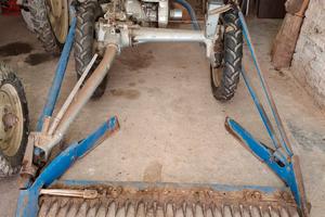 Falciatrice BCS d'epoca, motore ACME a benzina