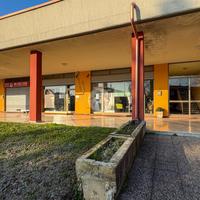 NEGOZIO A FLERO