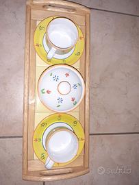 set di tazzine con vasoio