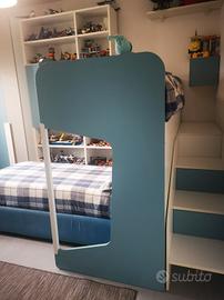 cameretta ragazzi con letto soppalco.