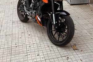 Ktm duke 125