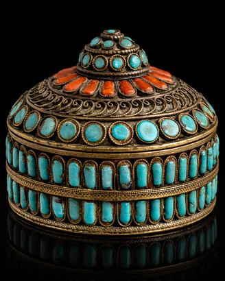 Portagioie tibetano Ghau in ottone e pietre