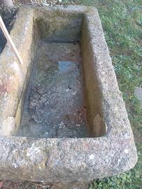 mangiatoia in pietra anni 30