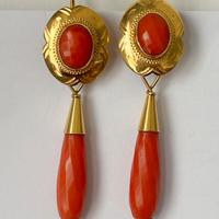 ORECCHINI  ORO  GIALLO 18K E CORALLO,  ANNI '60