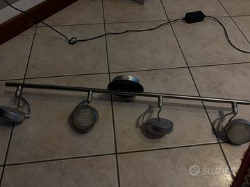 Lampadario a quattro luci