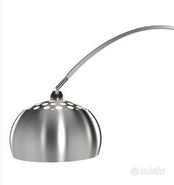 Lampada Flos da terra con base in marmo