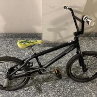 BMX FREESTYLE 20”