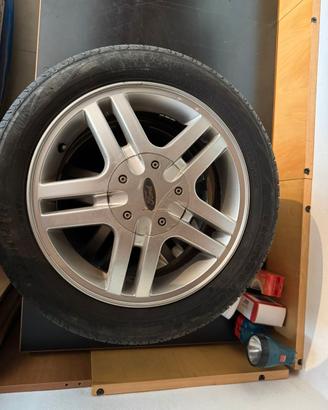 4 cerchi in lega Ford da 15 e 4 gomme firestone